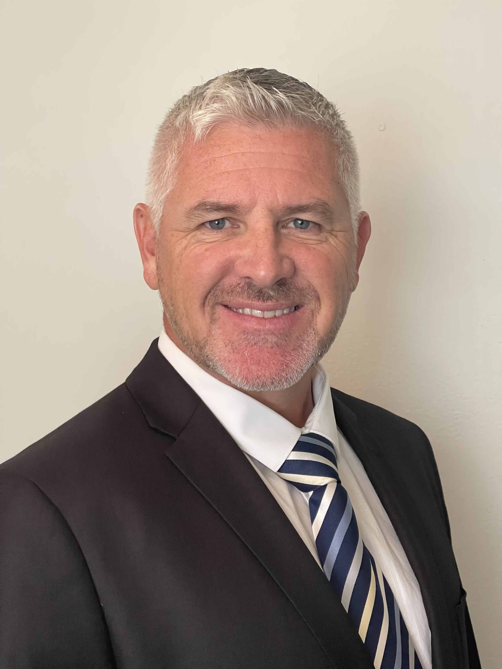 Simon Collins Laflamme Net Worth 86 - a5fdsx2
